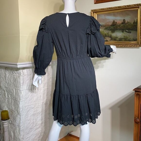 Universal Thread 70’s Inspired Cotton/Rayon Dress - Picture 3 of 16